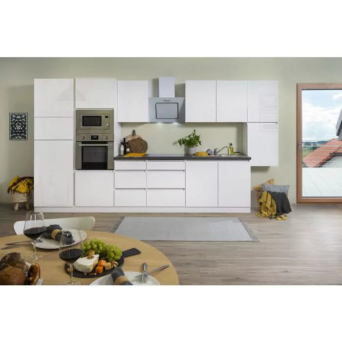 Verkeerd regeling constant Complete keuken met inbouwapparatuur | in hoogglans kleuren |  KitchenettesDirect.nl